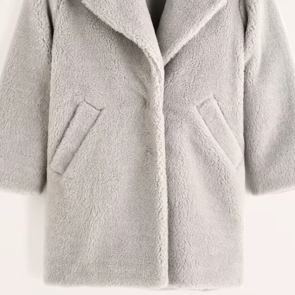 NWT Abercrombie & Fitch Grey Faux Fur The A&F Teddy Coat - Picture 3 of 9